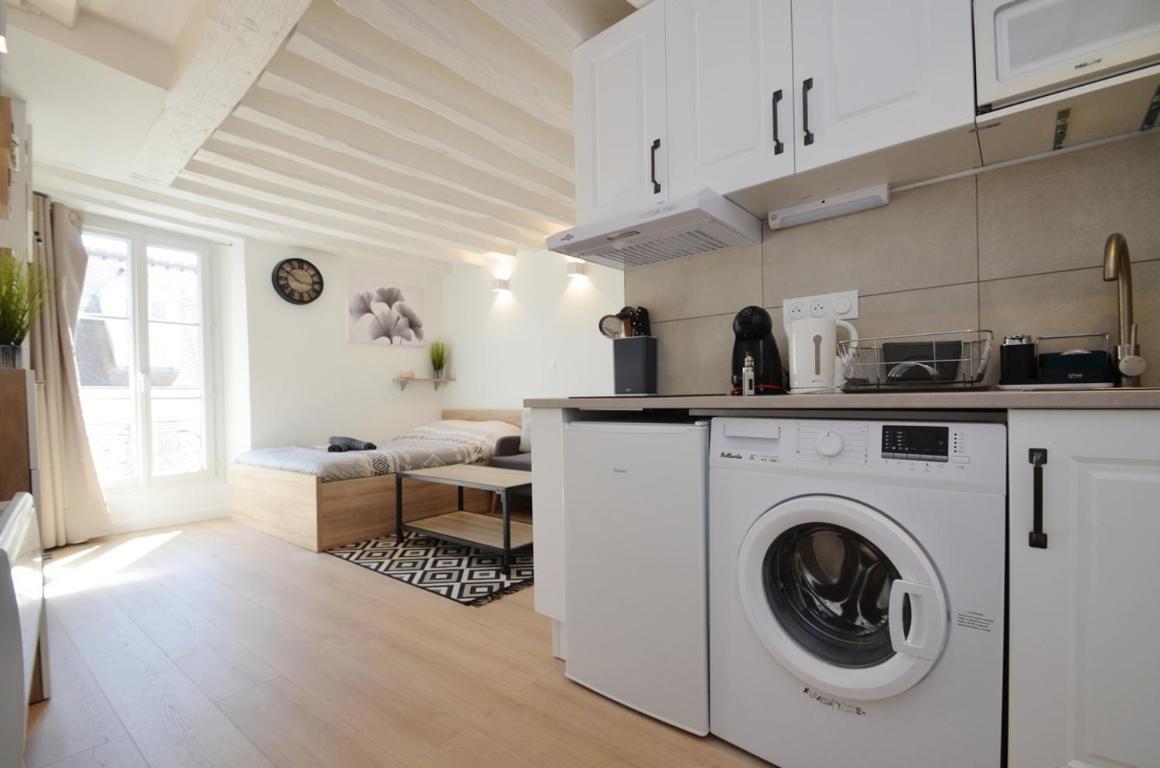 Le Petit France - Hyper Centre De Fontainebleau - Proche Insead Apartment Екстериор снимка